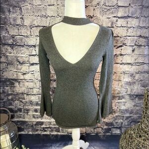 Honey Pot  Gray Ripped Pullover Sweater S